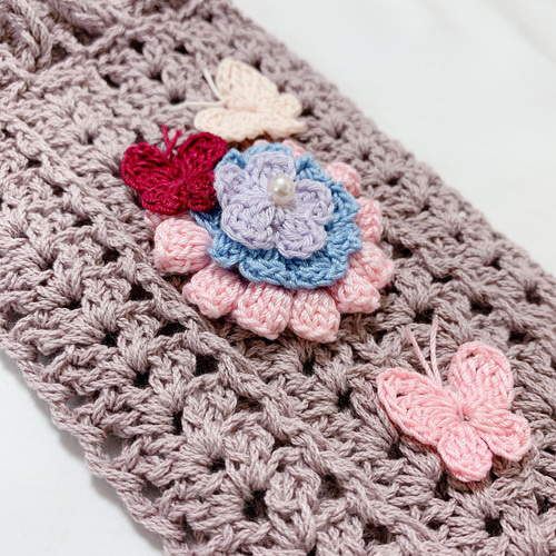 お花と蝶のボトルカバー レース編み かぎ針編み ペットボトルカバー