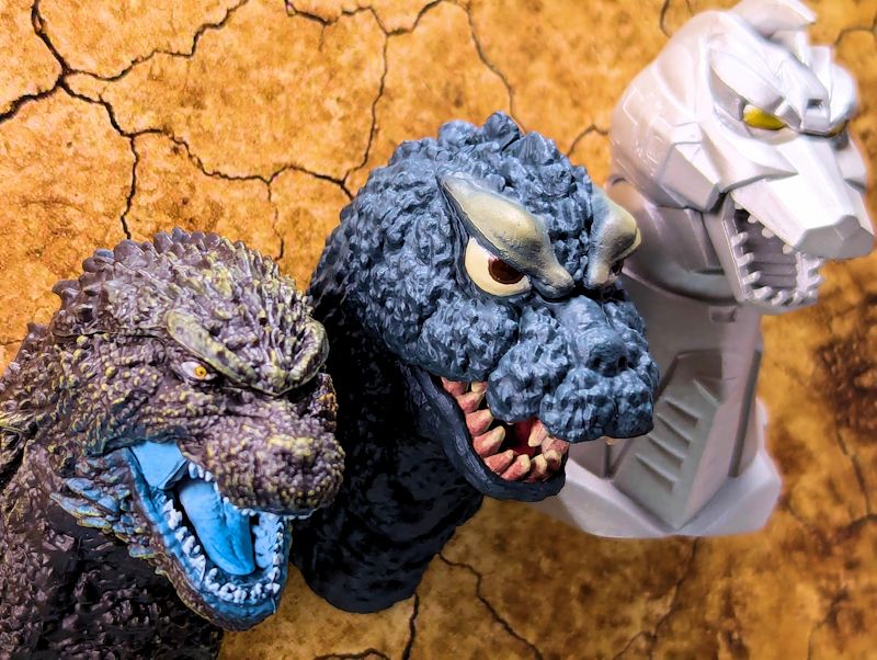 玩栗犬と、一番くじ ゴジラ 70th Anniversary モンスターヘッド
