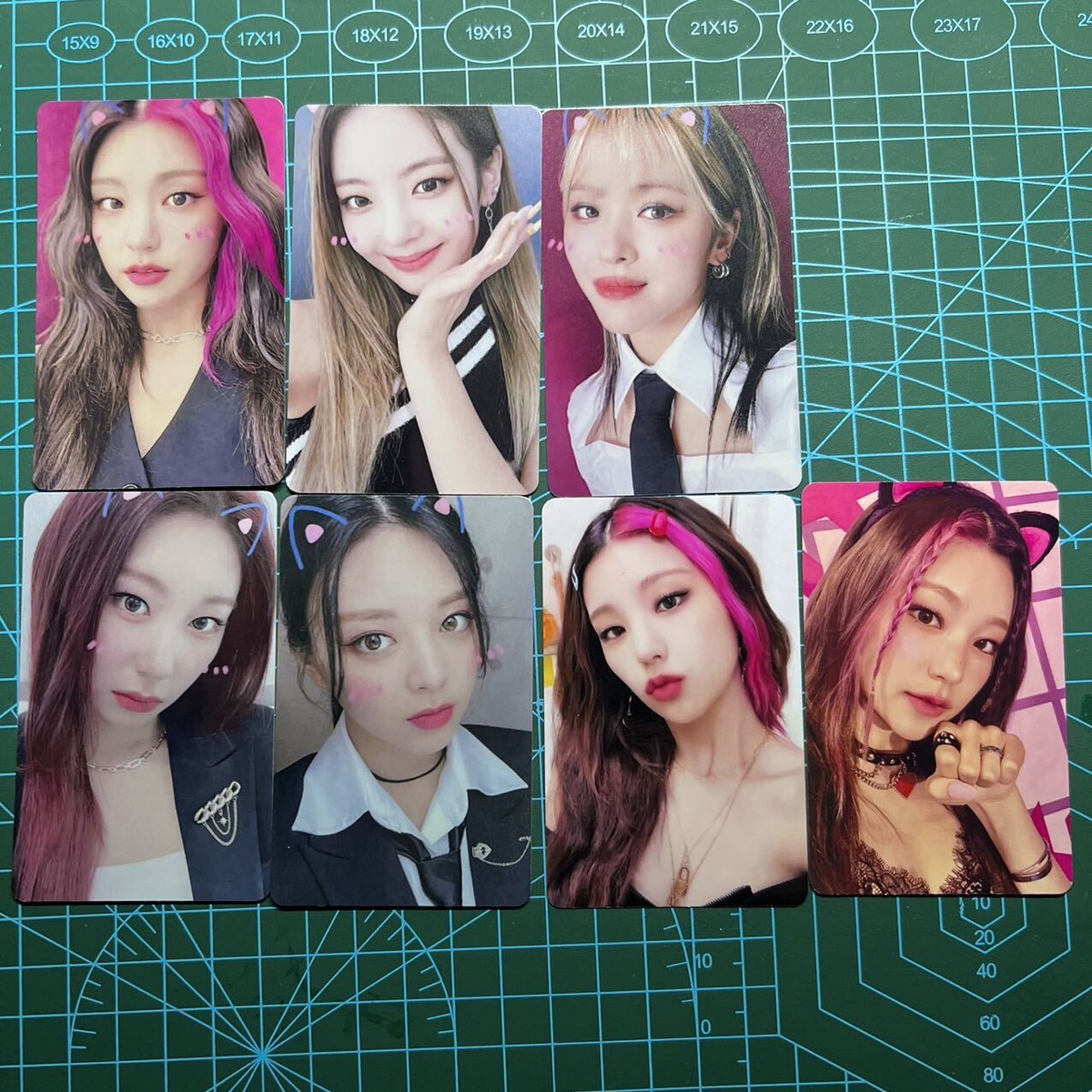 ITZY photocard crazy in love loco Yeji Yuna Ryujin lia chaeyo