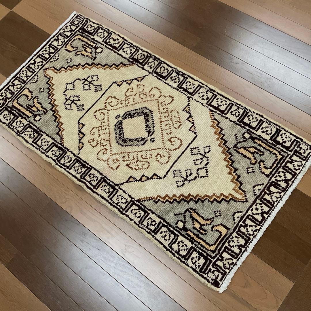 モロッコ絨毯ビンテージラグハートベニワレンウール70x130cm手織り絨毯 楽天市場】【M】モロッコ ラグ ｢アジラルM 003｣ ウール ラグ 上質