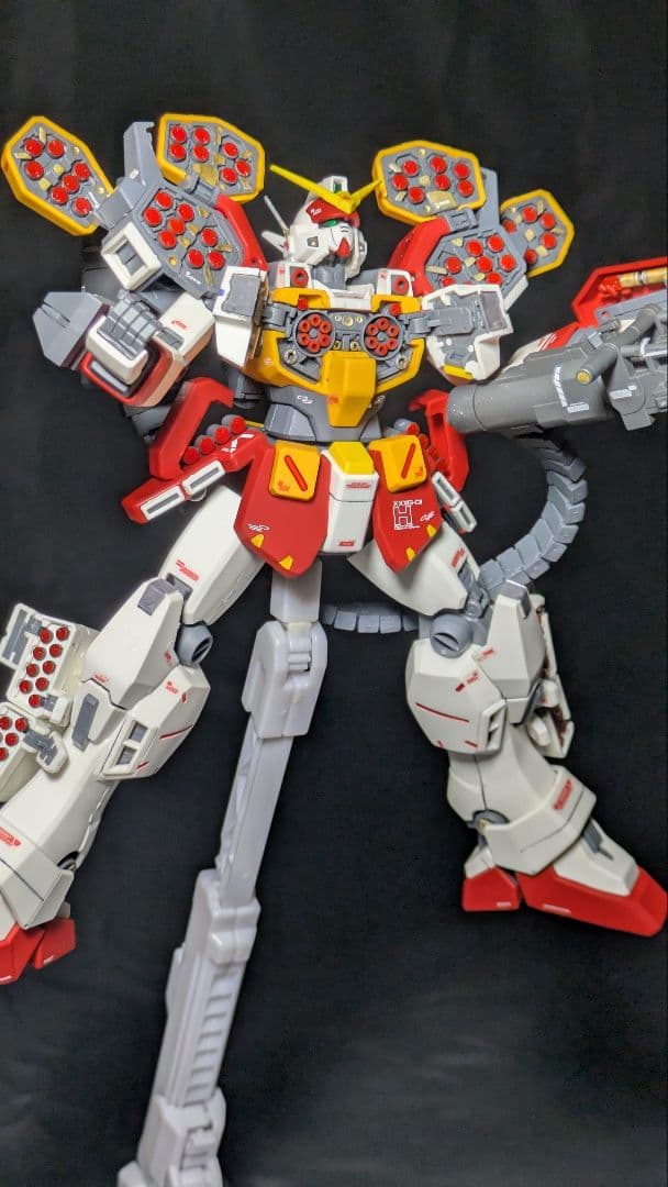 MG ガンダム ヘビーアームズ ガンダムW ガンプラ 　ガンダムヘビーアームズ MG 1/100 ガンダムヘビーアームズ EW｜バンダイ ホビーサイト