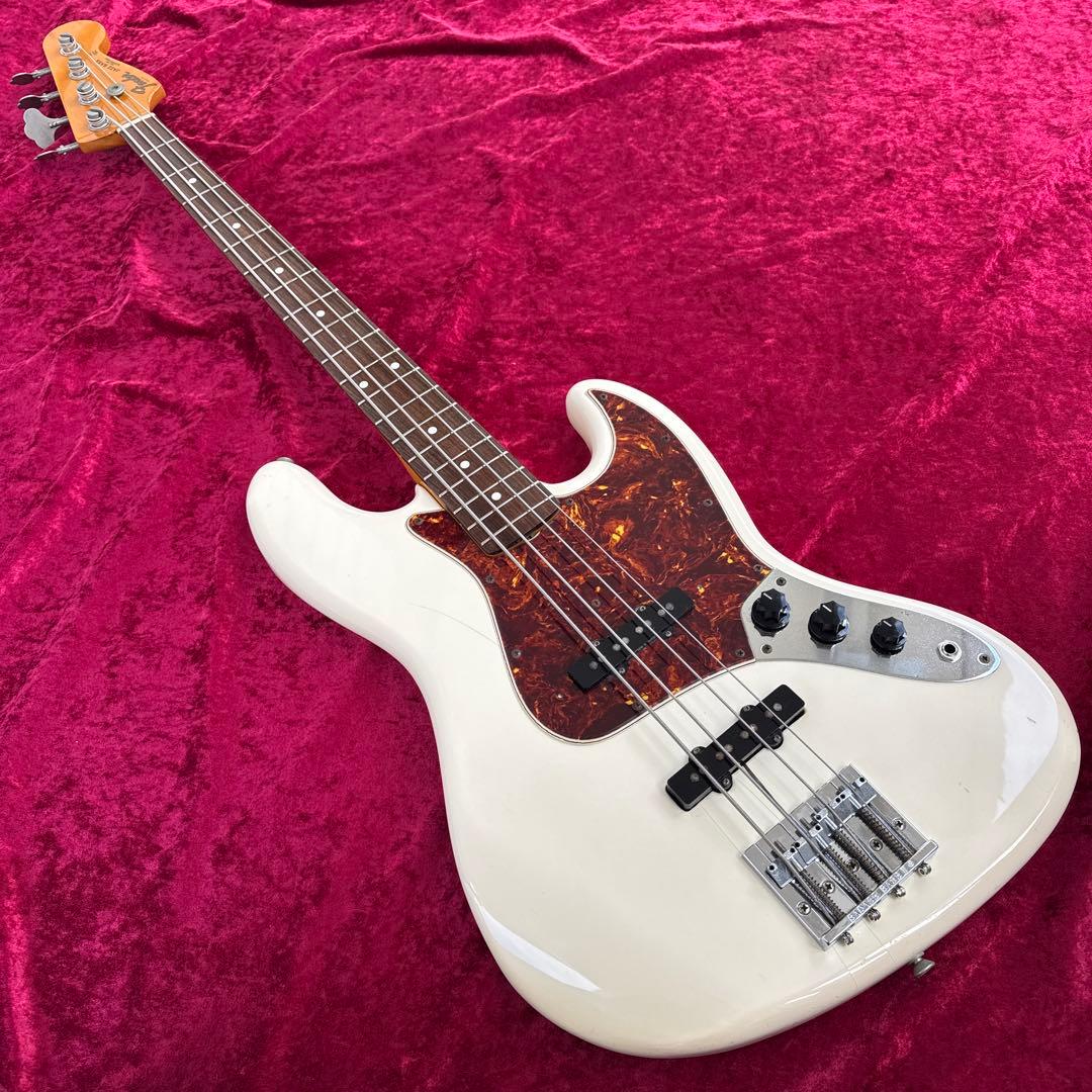 最初期 メンテ済 JVシリアル Fender Japan JB62-80 WHT 最初期 メンテ済 JVシリアル Fender Japan JB62-80 WHT - メルカリ