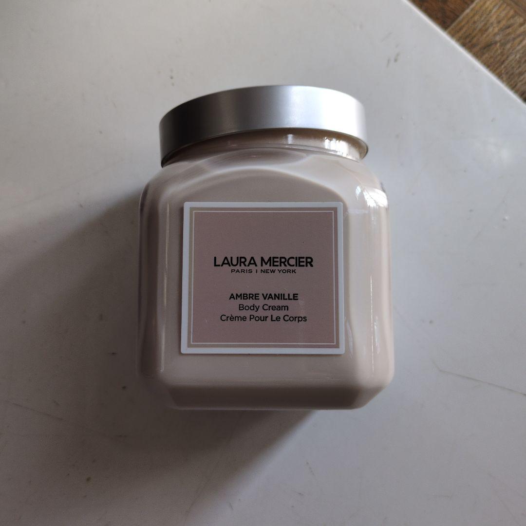 LAURAMERCIER アンバーバニラ　ボディクリーム 340g ローラ メルシエ / ホイップトボディクリーム アンバーバニラ 340gの