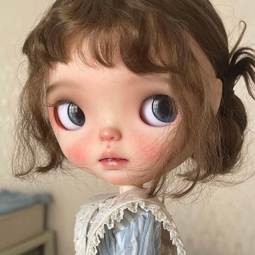 カスタムブライス 海外作家様 小さなお目目 かわいい ハーフ 大人しい 人形 カスタムブライス かわいい 海外作家様 小さなお目目 幼い Suer 人形の