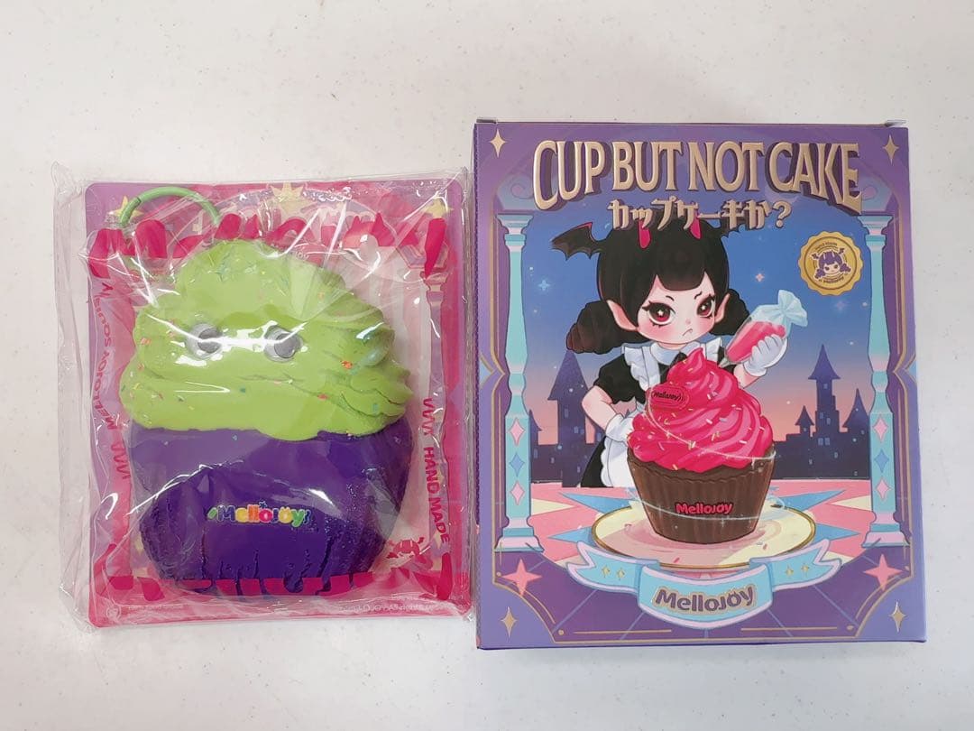 ♡ayami♡ Mellojoy カップケーキか？ キングオブバーガー Mellojoy メロジョイ カップケーキか? - メルカリ