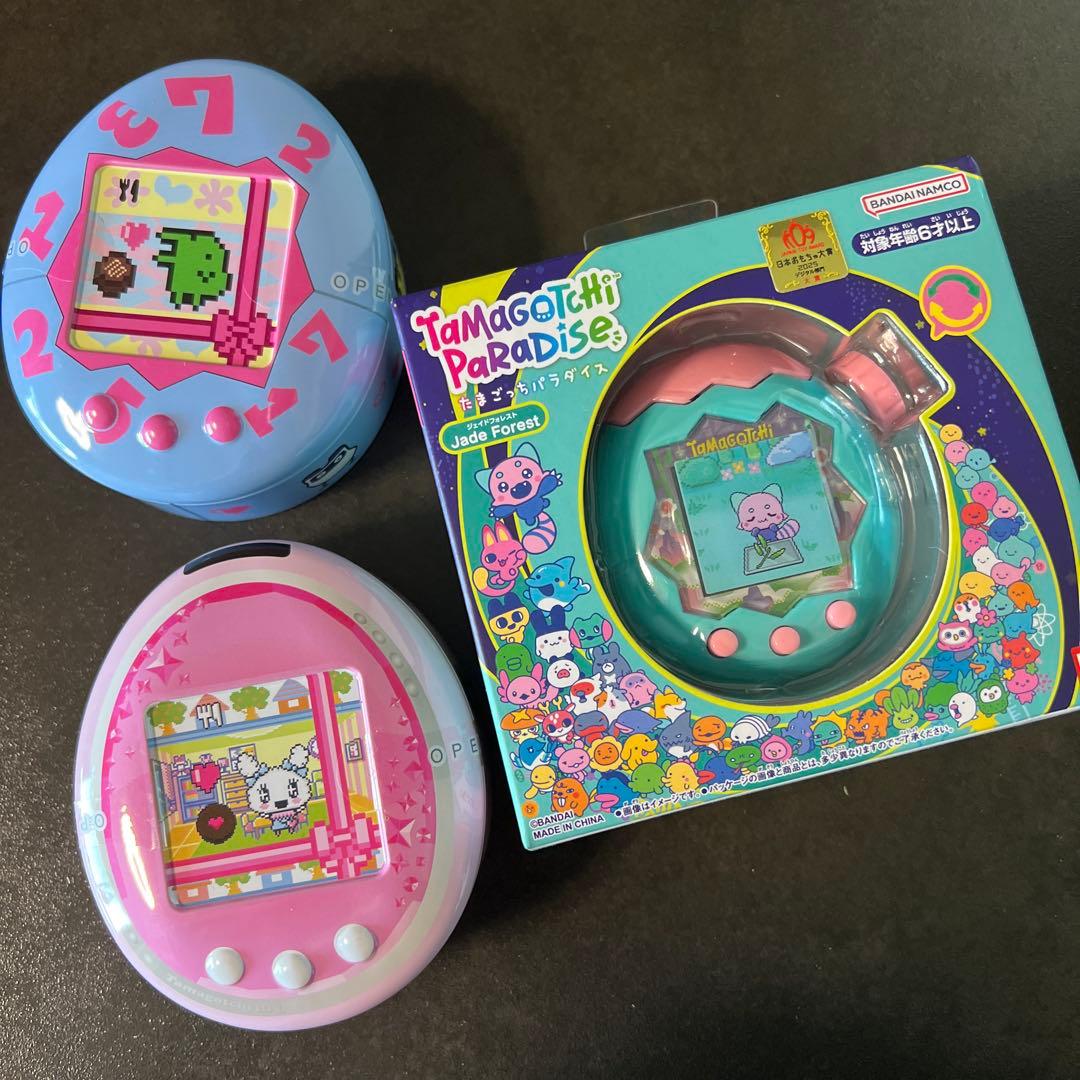 たまごっちセットTamagotchiParadise &たまごっち缶 たまごっちの缶バッジ＆ホルダーセットが登場！ | ITEM | たまごっち
