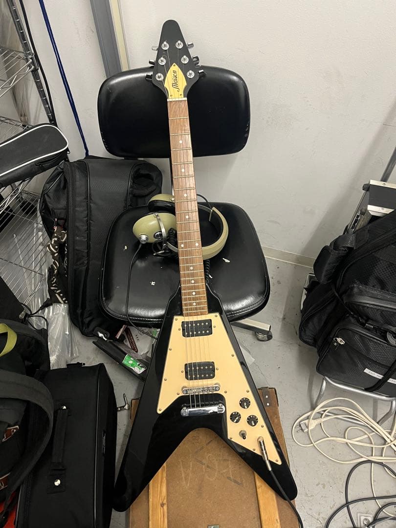 Maison フライングV エレキギター Flying V Ebony エレキギター フライングV｜シマムラガッキの通販