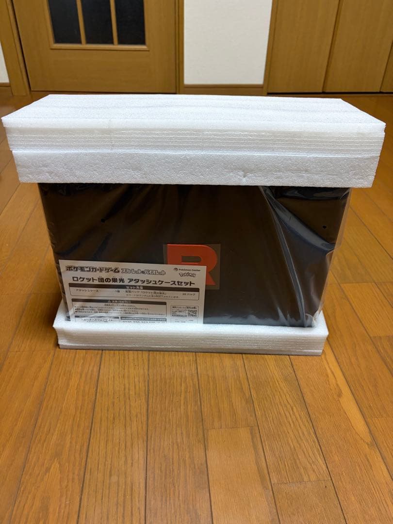 【新品未開封】ポケモンカードゲーム ロケット団の栄光 アタッシュケースセット アタッシュケースセット ロケット団の栄光【未開封BOX】{-}